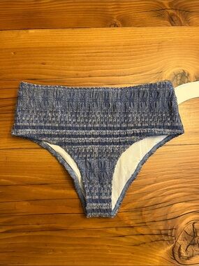 Seea Brasilia bikini bottom, size S, NWT!